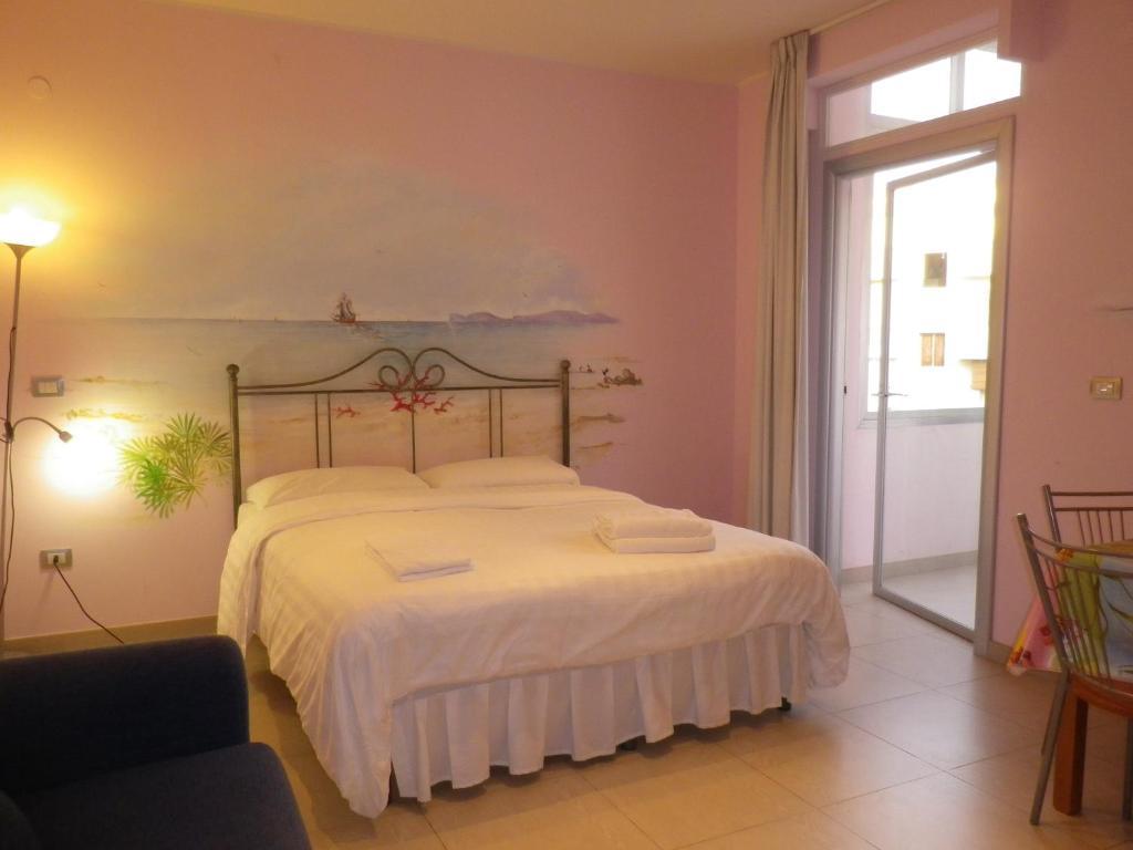 Elisart Guest House Alghero Quarto foto